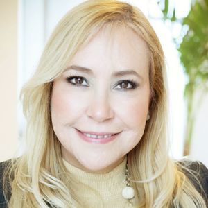 Meet your Posher, Dannette